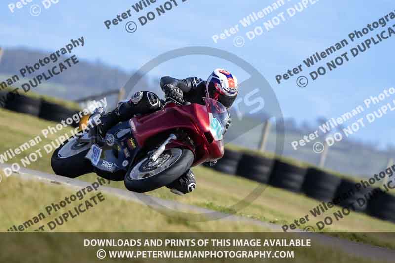 anglesey no limits trackday;anglesey photographs;anglesey trackday photographs;enduro digital images;event digital images;eventdigitalimages;no limits trackdays;peter wileman photography;racing digital images;trac mon;trackday digital images;trackday photos;ty croes